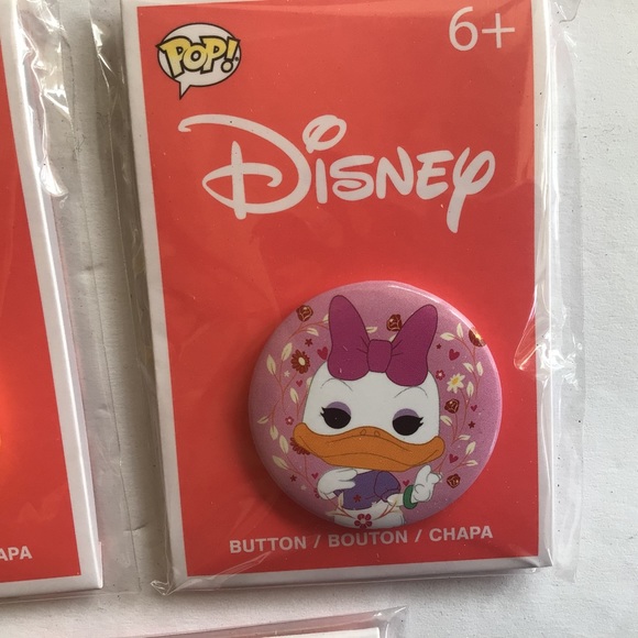 DISNEY VALENTINES DAY FUNKO SET OF 7 PINS NWT - Picture 4 of 13